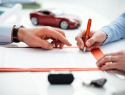 Водителям в США подарят по 400 долларов. Но есть условие