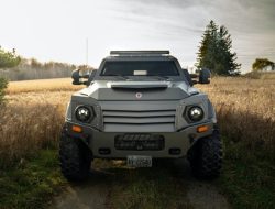 Военный суперброневик на базе Ford F-550 XL пустят с молотка за 11 миллионов рублей