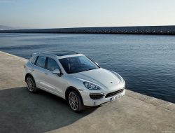 Задиры и пинки: чего не стоит бояться, покупая подержанный Porsche Cayenne
