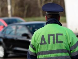 От ₽5 тыс. до лишения. ГИБДД рассказала о наказании за опасный маневр
