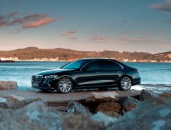Mercedes отзовет более 1 тыс. новых седанов S-Class в России