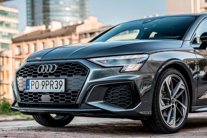 
            Новый Audi A3: 5 фактов о младшем седане из Ингольштадта
        