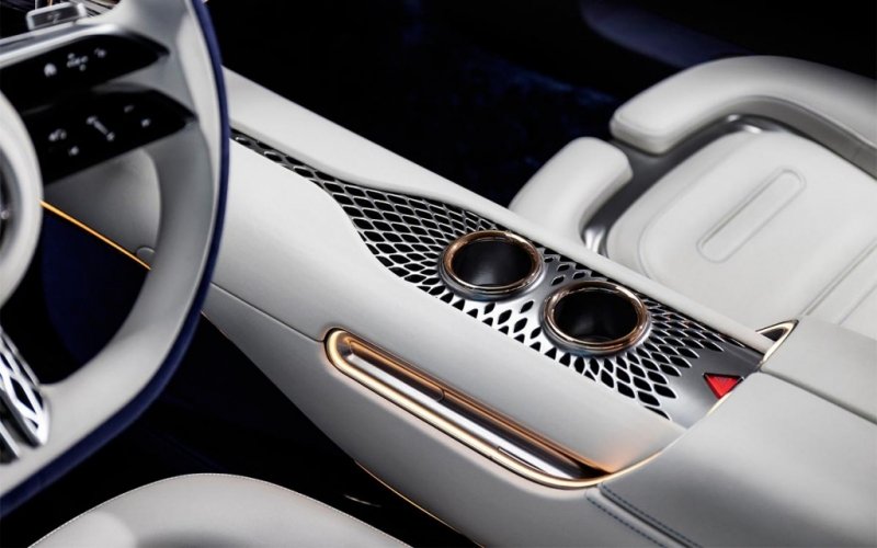 
            Mercedes-Benz представил электроседан EQXX с запасом хода в 1000 км
        