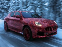 Maserati испытала конкурента Porsche Macan в зимних условиях. Видео