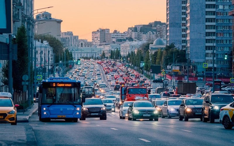 
            Техосмотр, +20 км/ч, налог на роскошь. Чего ждать водителям в 2022 году
        