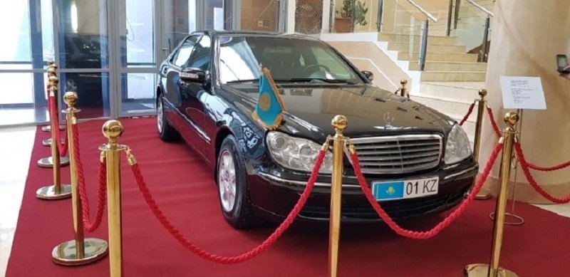 
            От «Нивы» до «Майбаха». На каких автомобилях ездил Нурсултан Назарбаев
        