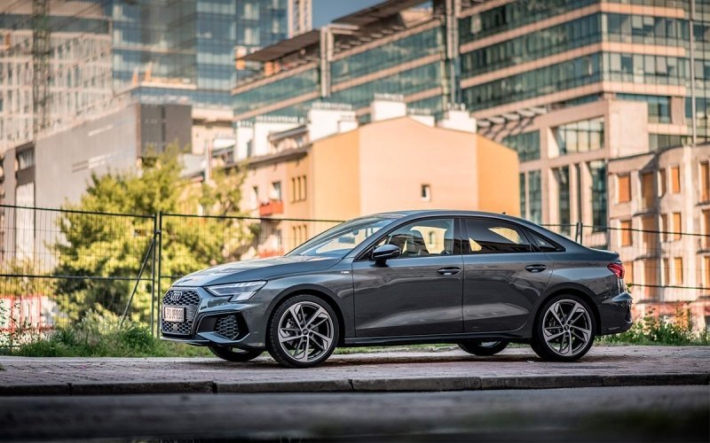 
            Новый Audi A3: 5 фактов о младшем седане из Ингольштадта
        