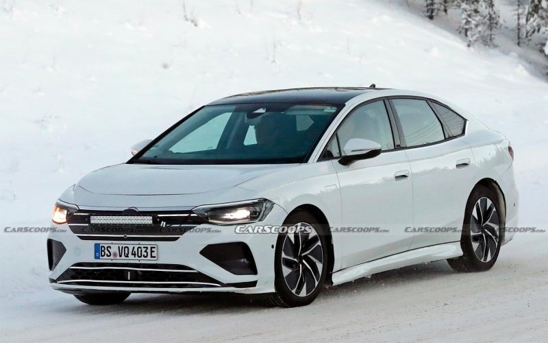 
            Volkswagen вывел на зимние тесты новый седан Aero B. Фото
        