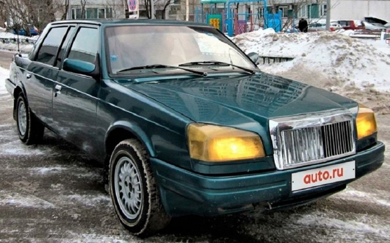 
            Редкий лимузин на базе «Москвича» выставили на продажу. В России их 50
        