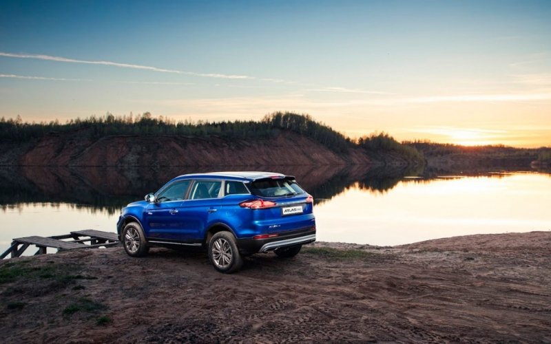 
            Geely назвала стоимость самых доступных версий Atlas Pro для России
        