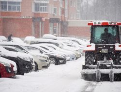 Московским водителям рассказали о сложных условиях на дорогах в январе