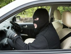 Водитель сдал машину на металлолом, чтобы не платить транспортный налог