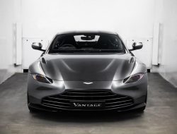 Aston Martin предложил изменить дизайн радиаторной решетки на старых Vantage