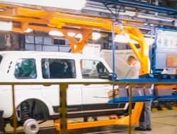 АвтоВАЗ назвал условие для сохранения жизни пятидверной Lada Niva