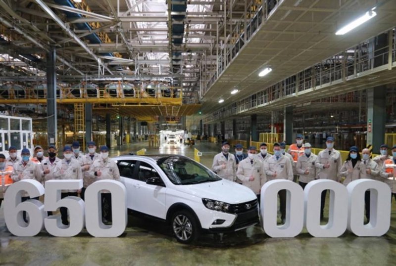 АвтоВАЗ выпустил 650-тысячную Lada Vesta