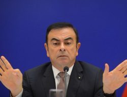 Бывший директор Nissan рассказал подробности своего побега