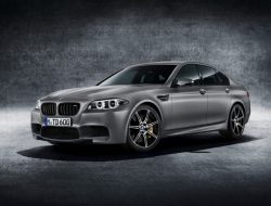 8-летнюю BMW выставили на продажу за 110 млн. рублей