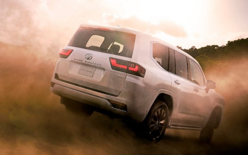 
            Toyota подтвердила четырехлетние очереди на новый Land Cruiser 300
        