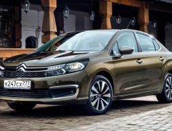 Citroen C4 и Peugeot 408 лишились дизельных моторов в России