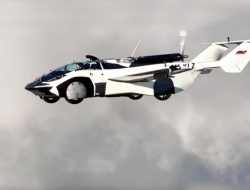 Летающему автомобилю AirCar официально разрешили перелеты