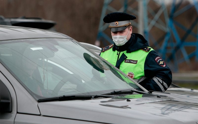 
            В ГИБДД объяснили, когда инспекторов можно снимать на камеру
        