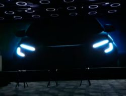 Обновленную Lada Vesta впервые показали на видео