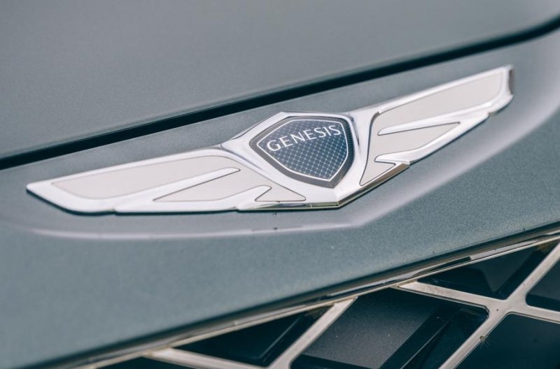 Электрический кроссовер Genesis GV90 получит необычную систему обогрева салона