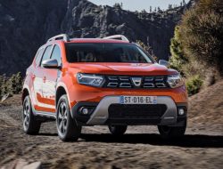 Главный дизайнер Renault сравнил Duster с Porsche 911