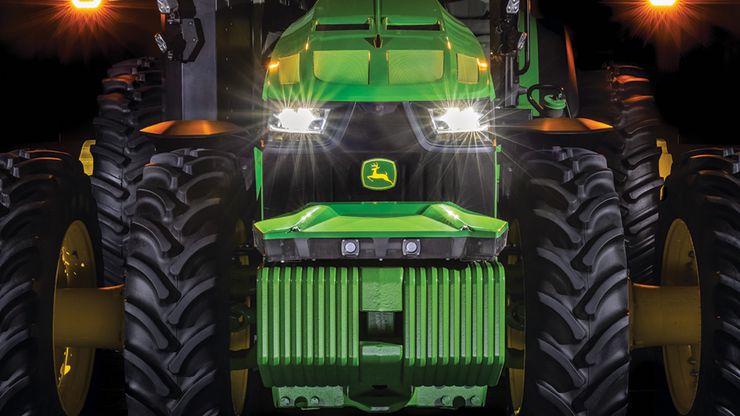 John Deere представил трактор, которому больше не нужен тракторист