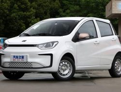 КамАЗ может начать выпускать дешевые китайские легковушки