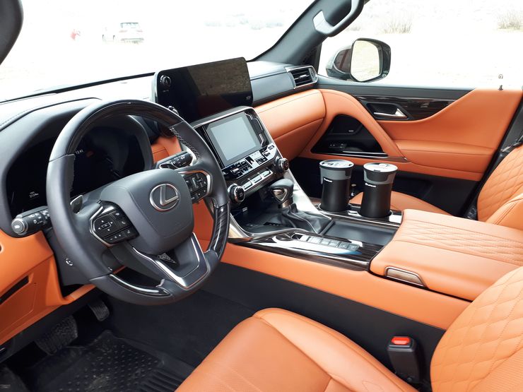 Князь и грязи: первый тест-драйв новейшего рамного «премиала» Lexus LX