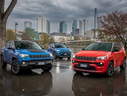 Кроссоверы Jeep переходят на полуторалитровые моторы