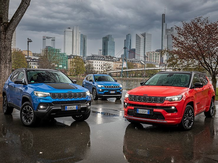 Кроссоверы Jeep переходят на полуторалитровые моторы