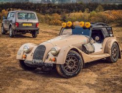 Lada Niva сразилась на бездорожье с классическим родстером Morgan