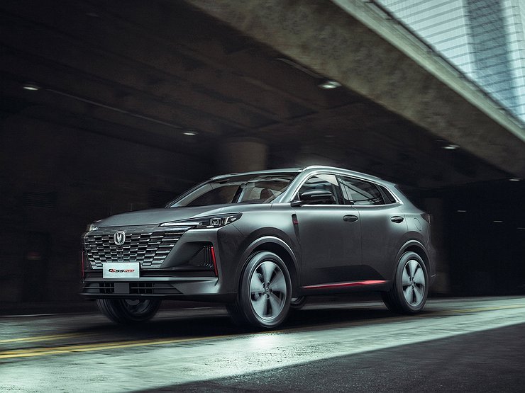 Марка Changan предложит россиянам аляповатый кроссовер CS55 Plus