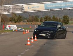 Mercedes-Benz EQS провалил «лосиный тест»