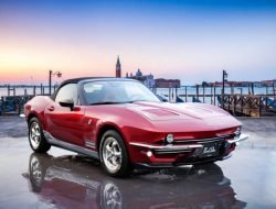 Mitsuoka выпустила единственный в мире родстер Rock Star с левым рулем
