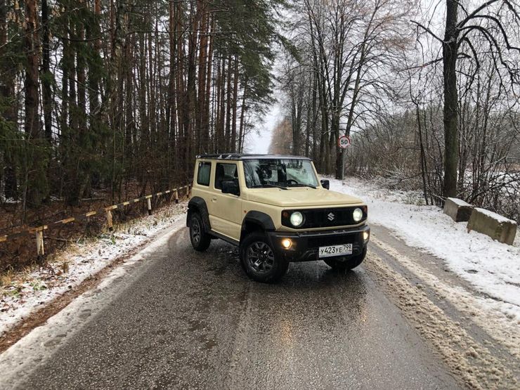 Могучая коробчонка: снежный тест-драйв нового Suzuki Jimny