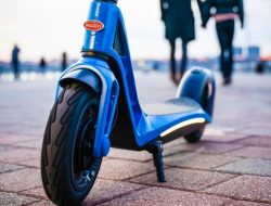 Новая модель Bugatti получила двигатель мощностью одну лошадиную силу
