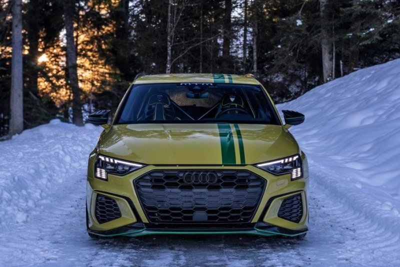 Новую Audi S3 сделали быстрее, чем суперкар R8