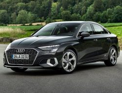 Первая игрушка: тест-драйв седана Audi A3 четвертого поколения