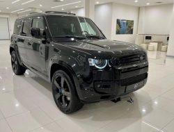 Посмотрите на Land Rover Defender за 20 миллионов. Его продают в России