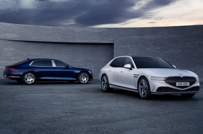 Раскрыта мощность Genesis G90 с электрическим нагнетателем