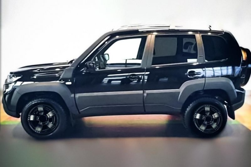 Раскрыты сроки появления «очень черной» Lada Niva Travel