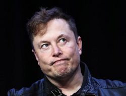 Российские владельцы Tesla массово пожаловались Илону Маску на проблемы с эскплуатацией