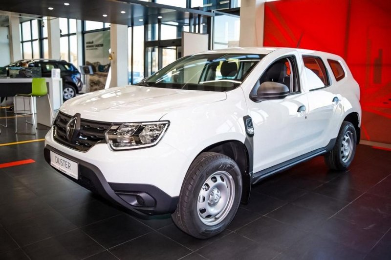 Российский Renault Duster лишился самой дешевой комплектации