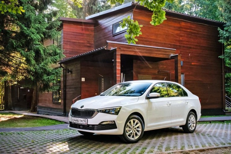 Skoda подняла цены на два автомобиля, доступных в России