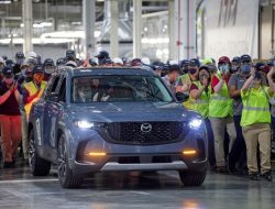 Собрана первая партия кроссоверов Mazda CX-50