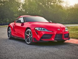 Стало известно, когда Toyota Supra с «механикой» появится у дилеров