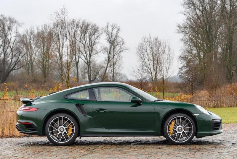 Суперкар Porsche с пробегом 333 тысячи километров уйдет с молотка